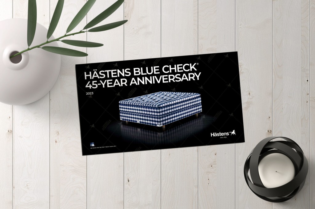 45-lecie firmowej kraty BLUE CHECK i łóżka 2000T® HÄSTENS